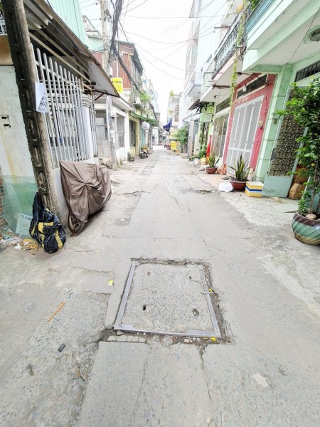 Nhà nguyên căn chính chủ Quận Tân Bình view sân bay, dt 80m2, giá chỉ 5.3 tỷ