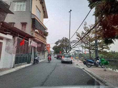 Bán 60m2 đất thổ cư Thôn Hội, Cổ Bi, Gia Lâm chủ bán nhanh giá 2.3 Tỷ