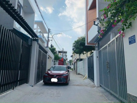Hoàn thiện xong nhà mới ngay Thủ Dầu Một, giá bán 2.8 tỷ, thương lượng