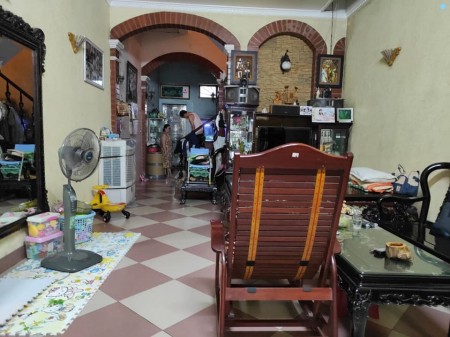 Giá 2.6 tỷ cực hiếm nhà bán tại Bồ Đề, dt 50m2, giá 2.6 tỷ, ngõ to, dân trí cao, phố lớn gần ô tô