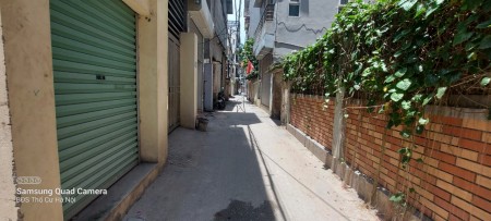 Cần bán nhà 4T xây mới thiết kế hiện đại, tại Ngọc Trục, Đại Mỗ gần ngã tư Vạn Phúc. Lh 0984672007