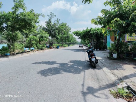 Khó khăn cần bán nhanh diện tích 90m2 full thổ cư thị xã Tân Uyên