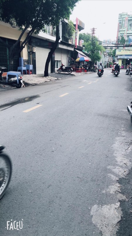 Bán nhà nguyên căn đường Hòa Hảo, diện tích sử dụng 6.2x14, đúc 4 tầng, giá 27 tỷ
