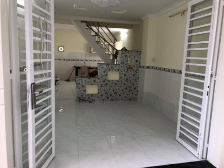 Bán nhà nguyên căn hẻm 701/4 Trần Xuân Soạn, Tân Hưng,dt 50m2, Gía 5,7 tỷ