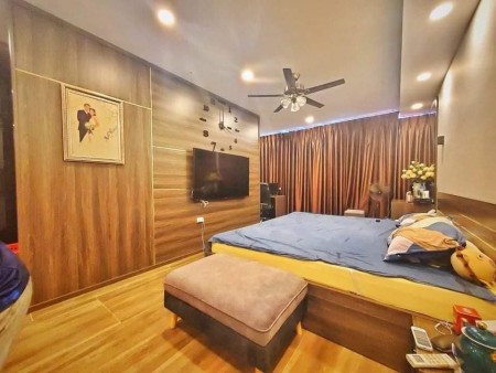 Bán nhà Định Công dt 45m2, mới koong, ngõ rộng, gần phố, khu nhiều tiện ích giá 4.3 tỷ