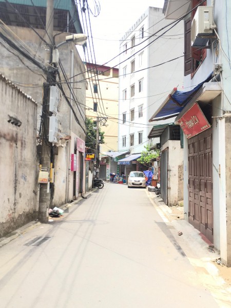 Bán nhà trọ 4 tầng 16 phòng trọ oto vào được chỉ 4ty06 liên hệ 0981752669