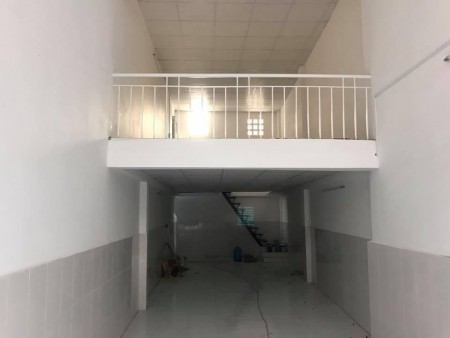 Bán Nhà có sổ hồng riêng Hồng Lạc ô tô đổ cửa giá bán chỉ 6 tỷ, dt 58m2