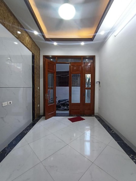 Bán nhà 5 tầng mới tinh gần Ngã tư Vọng, 30m2, ở ngay, chỉ 2.74 tỷ. LH 0966456918.