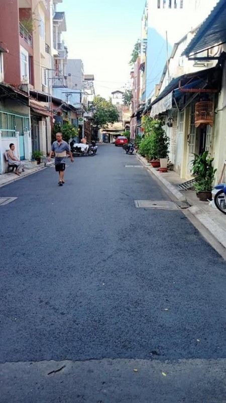 Bán nhà khu Vip Bình Long, Tân Phú, hẻm 6m, dtsd 48m2, 3 tầng, giá bán chỉ 4.2 tỷ