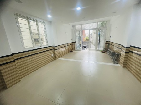 Cần bán nhà đẹp Trần Khánh Dư Quận 1, dt 86m2 4 tầng măt tiền 6m BTCT. LH 0376966383