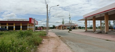 Chính chủ bán gấp lô đất mặt tiền đường 12m, ngay cổng trường mầm non, khu dân cư