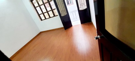 Nhà đẹp ngõ 55 phố Chính Kinh Thanh Xuân, dt 50m2, 3 tầng, giá 3 tỷ, nở hậu
