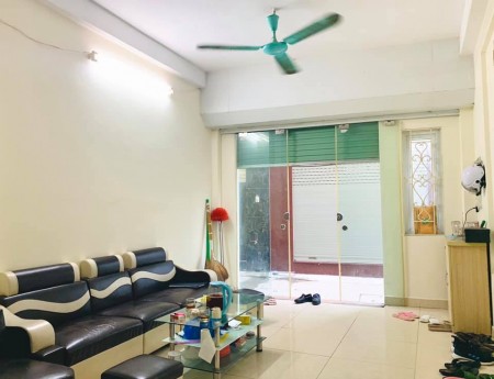 Bán nhà Yên Nghĩa, Quận Hà Đông, diện tích 36m2, mt 4m, giá chỉ hơn 1 tỷ