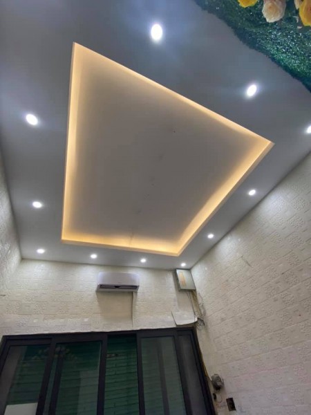 Mặt phố Nguyễn Huy Tưởng Thanh Xuân, dt 33m2, 4 tầng, giá 3.8 tỷ, kinh doanh đỉnh