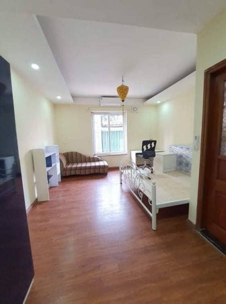Bán Nhà Ngõ 175 Lạc Long Quân, dt 43m2, 5 tầng giá 5.3Tỉ, Nhà Đẹp, ÔTô Vào Nhà, Có TL