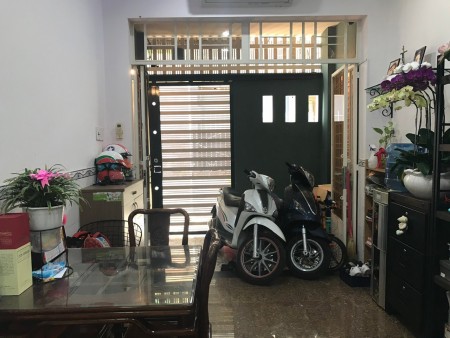 Bán gấp nhà Nguyễn Kiệm, P3, Gò Vấp, dt 3.2x10m, 1 trệt, 1 lầu, giá bán 3.65 tỷ