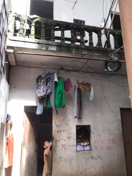 Nhà lô góc Ngọc Lâm Long Biên giá chỉ 1.85 tỷ, view hồ ngõ thông, sổ đỏ chính chủ