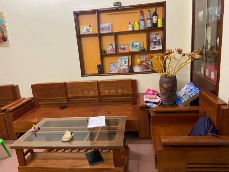 Nhà đẹp Hồng Tiến, Bồ Đề ở ngay, ôtô, dt 48m2, 4 Tầng, mặt tiền 4m, giá bán 4.6 Tỷ