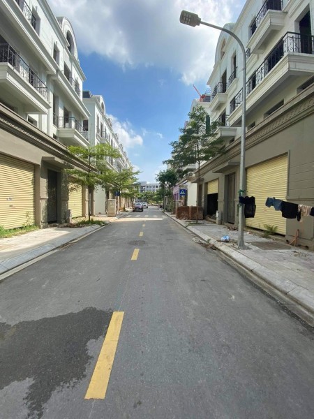 ShopHouse Sông Hồng Khu đô thị 31ha trâu quỳ rẻ nhất thị trường. LH 0983253436