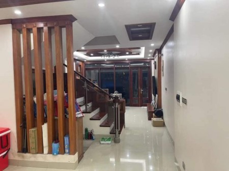 Bán nhà Trần Phú nguyên căn rộng 35m2, đúc 5 tầng giá bán chỉ 3,6 tỷ, sổ riêng