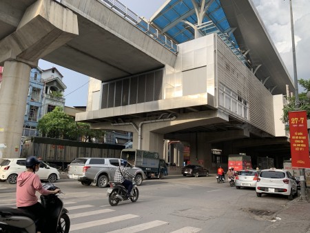 Bán nhà, Mặt phố, kinh doanh đỉnh, Hồ Tùng Mậu, diện tích 89m2, giá 12.9 tỷ