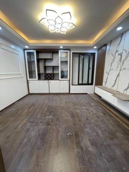 Bán Nhà Hoàng Liệt, Mới Lung Linh, 3 thoáng, 45m2*5T, an sinh đỉnh, giá hơn 3 tỷ
