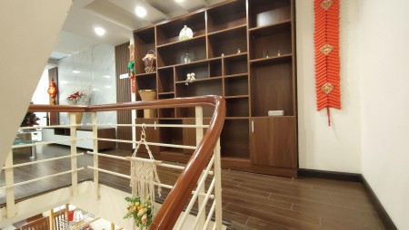 Chính chủ bán nhà 4 tầng khu sầm uất gần hồ Giảng Võ, giá bán 4.7 tỷ, Ba Đình