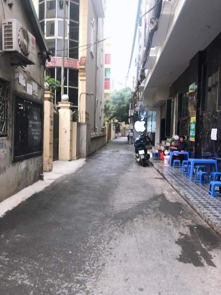 Bán thửa đất vàng phố Hồ Tùng Mậu - Hà Nội, 2 mặt ngõ dải nhựa, DT 43 m2, giá bán 2.95 tỷ.