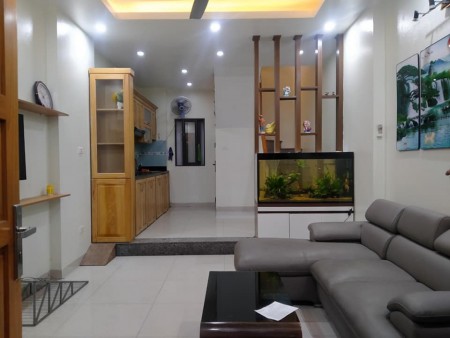 Quá hiếm Bán nhà phố Lương Đình Của Đống Đa gần BV ĐH Y thoáng rộng chục oto đỗ chỉ 3.8 tỷ