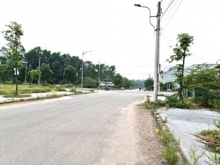 Siêu phẩm đất khu quy hoạch Bàu Vá Lịch Đợi đối diện công viên đường 19.5m, diện tích 100m2