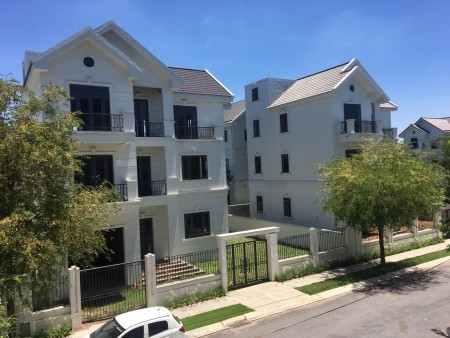 Covid e cần bán nhanh căn biệt thự view Hồ Đầm Vạc siêu đẹp, giá tốt thị trường