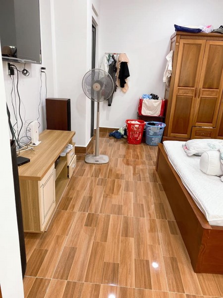 Bán nhà Âu Cơ, Phuờng 10, Tân Bình 2 tầng rộng 52m2 bán gấp giá chỉ 4.5 tỷ