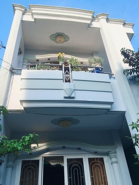 Bán nhà Quận 6 diện tích lớn, đường Lò Gốm, Giá Cực Tốt, 113m2, 5PN