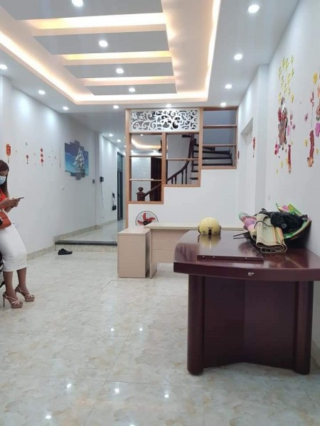 Bán nhà Lê Trọng Tấn, Hoàng Mai, 36m2, ô tô, sổ vuông, giá chỉ 3.78 tỷ. LH 0966456918.