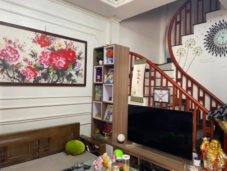 Siêu hiếm bán nhà nguyên căn nhỉnh 3 tỷ hưởng trọn tiện ích Time City, sổ riêng