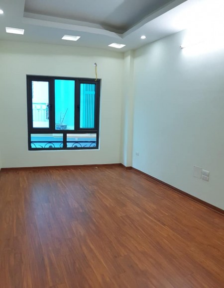 Nhà mới, đẹp, rộng như quán bar giá vỉa hè Mỹ Đình, sổ đỏ trao tay, lh 0364051118