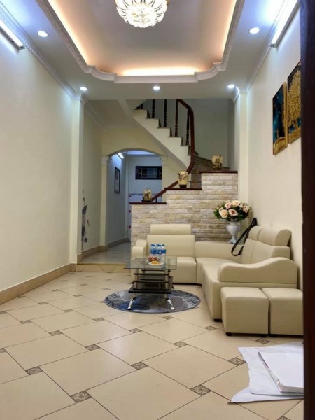 Kinh Doanh Đỉnh, Ô tô Qua Sát Nhà, Ngõ Thông Tứ Phía, Bán Nhà Phố Hoàng Mai, Hơn 3tỷ