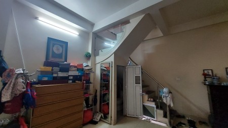 Bán nhà phố Cảm Hội các ngõ thông nhau, gần trung tâm Hai Bà Trưng, 6 tầng đúc