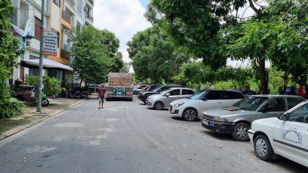 Bán nhà, ô tô tránh, Trần Quang Diệu, Đống Đa, diện tích 43m2, 5 tầng, mt 4m