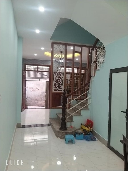Bán nhà Đại Từ mới ở luôn, gần phố, 10m ra ô tô dân trí cao, khu yên tĩnh