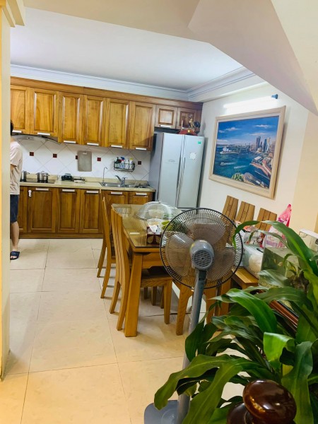 Bán nhà phân lô, thoáng 2 mặt, diện tích 80m2, 4,5 tầng, đường Tô Vĩnh Diện Quận Thanh Xuân, giá 7.5 tỷ