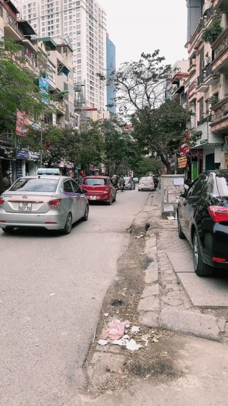 Mặt phố Ba Đình 85m x 5 tầng, kinh doanh, vỉa hè đá bóng, liên hệ 0906098086