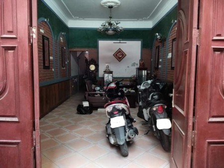 Bán nhà Trần Khát Chân ngõ ô tô đỗ cửa dt 60m2, 4 tầng đúc, giá 3.55 tỷ