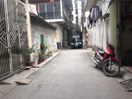 Cần bán gấp lô góc diện tích sử dụng 48,8m tại tổ 12 Thạch Bàn, mảnh đất đẹp