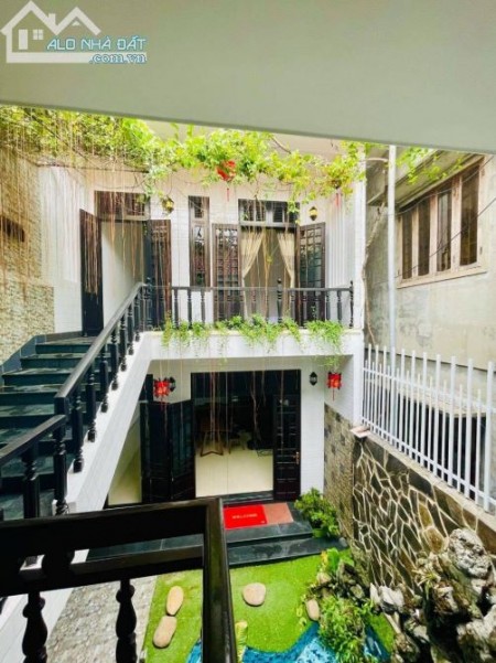 Nhà đẹp 3 tầng kiệt xe tải Nguyễn Lộ Trạch thông ta Hoàng Lanh, lh 0763745557