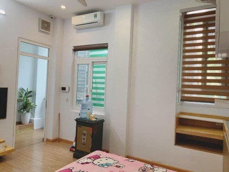 Nhỉnh 4 tỷ Phố Huế 4 tầng lô góc, liên hệ 0382444399, sổ vuông đẹp, cất két chờ sang tên