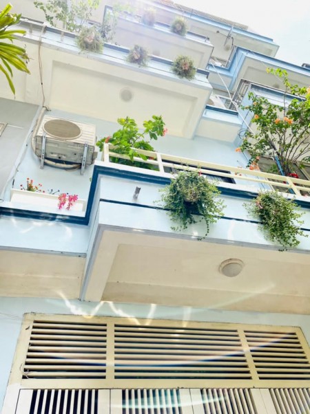 Bán nhà đẹp 5 tầng dt 56m2, mới keng sát phố xã Đàn, doanh thu hơn 20 triệu nhỉnh 4 tỷ