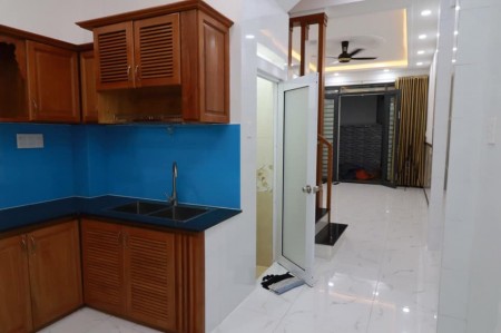 Nhà đón gió thiên nhiên ngay đường Lê Trực, Bình Thạnh diện tích 36m2 Giá 6,7 tỷ