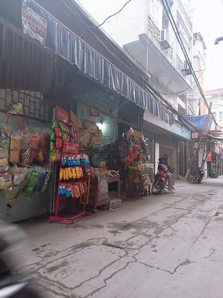 Bán nhà Đạt Từ kinh doanh gần hồ sát phố ô tô 7 chỗ đỗ cửa, mt 7m, đúc 5 tầng sổ chính chủ