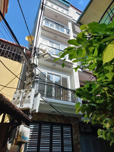 Bán nhà mới ở luôn Nguyễn An Ninh ngõ thoáng, 70m ra ô tô, giá bán 3 tỷ, dt 30.4m2